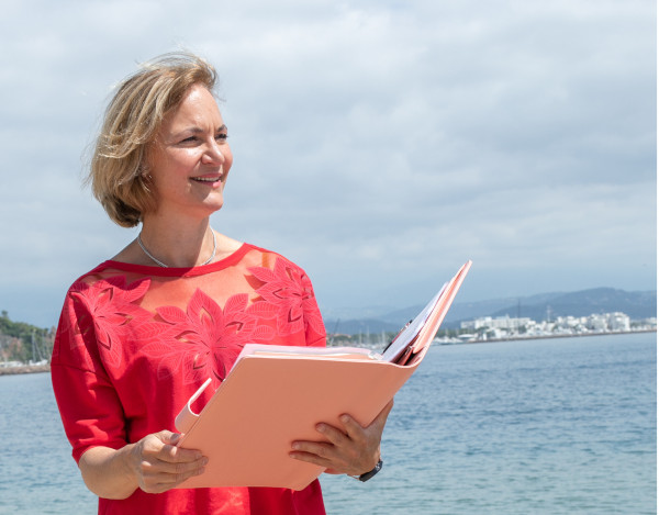Emma Blue officiante de mariage dans les Alpes-Maritimes pour Cérémonie de Rêve